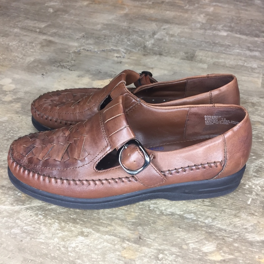 Dr. Scholl’s Size 7.5 Brown Loafers - Picture 3 of 6